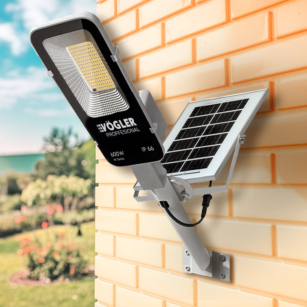 Výkonná solární lampa, soumrakový senzor, dálkové ovládání, Vögler Professional 600W
