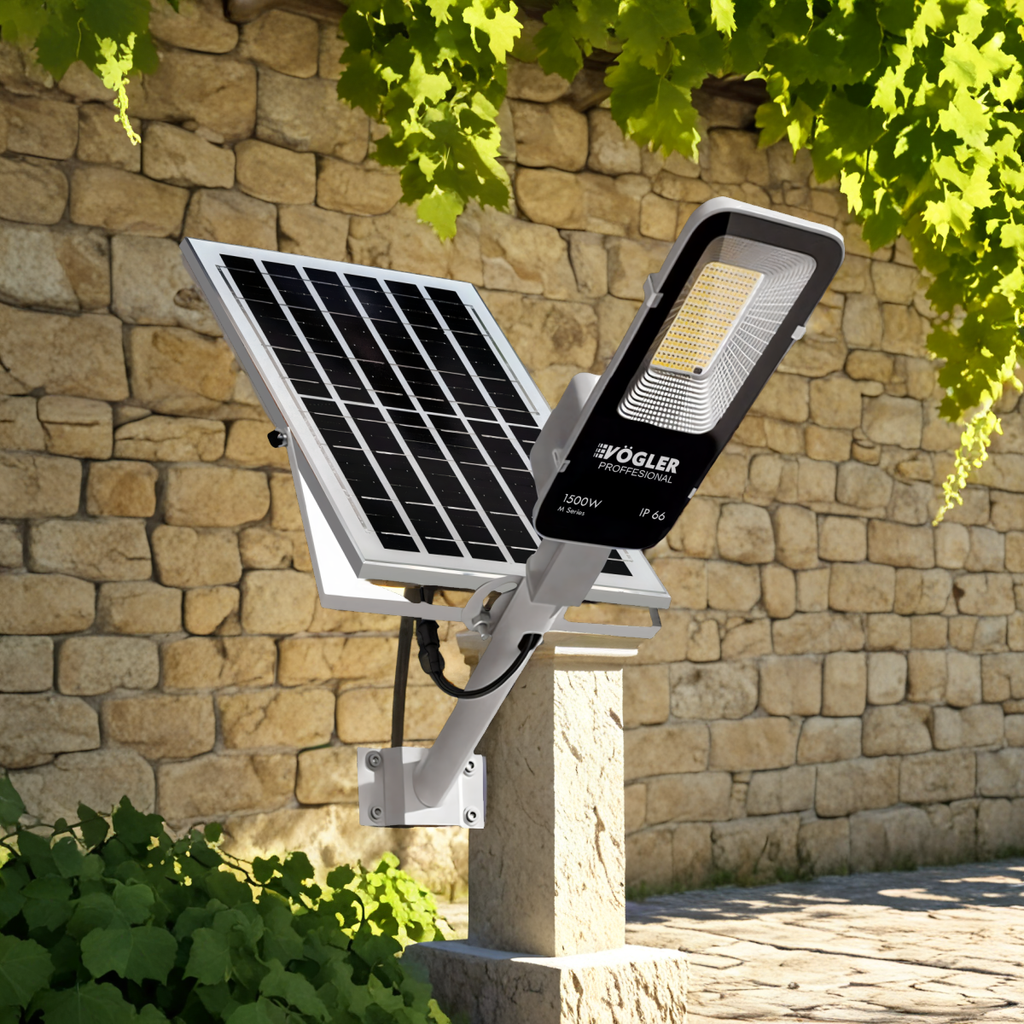 Výkonná solární lampa, soumrakový senzor, dálkové ovládání, Vögler Professional 1500W