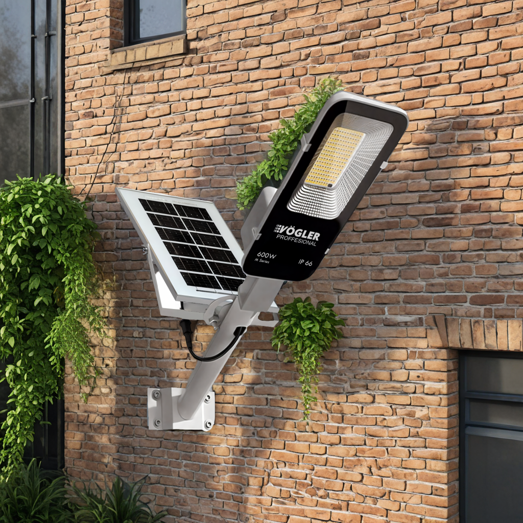Výkonná solární lampa, soumrakový senzor, dálkové ovládání, Vögler Professional 600W